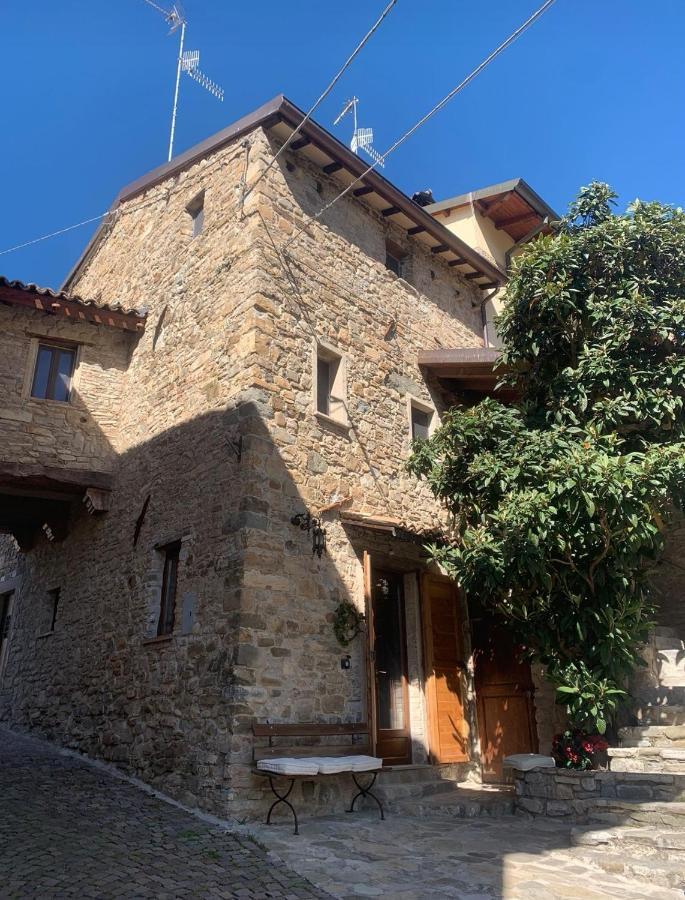 Il Nido Di Matilde _Monolocale Design Sul Fiume_ Rossena Exterior foto